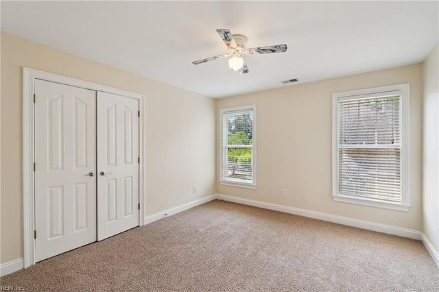 6109 Walkers Ferry LN, Suffolk, VA 23435