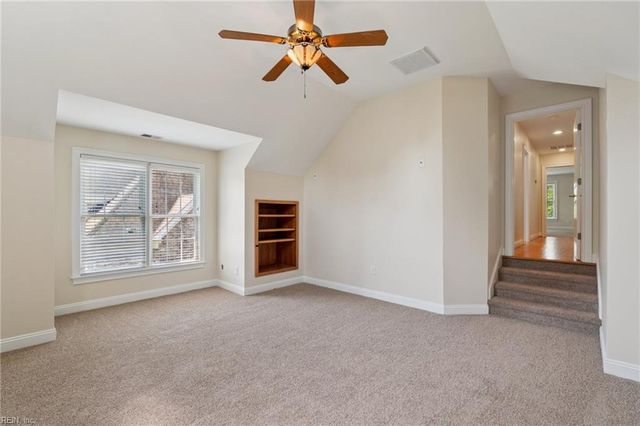 6109 Walkers Ferry LN, Suffolk, VA 23435