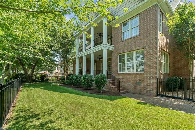 6109 Walkers Ferry LN, Suffolk, VA 23435
