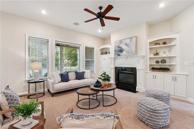 6109 Walkers Ferry LN, Suffolk, VA 23435