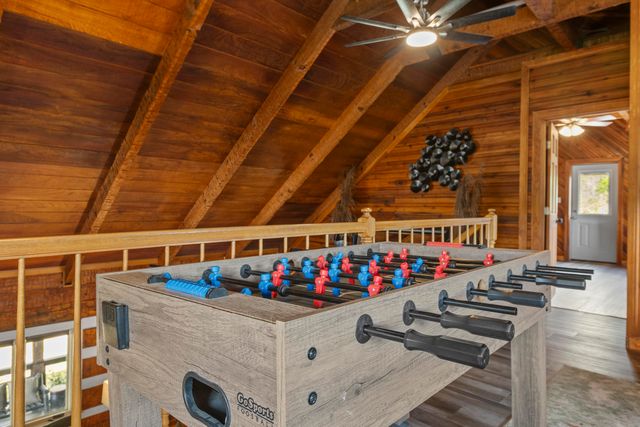 296 Manor House Road, Campton, KY 41301