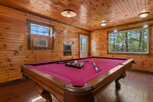 296 Manor House Road, Campton, KY 41301