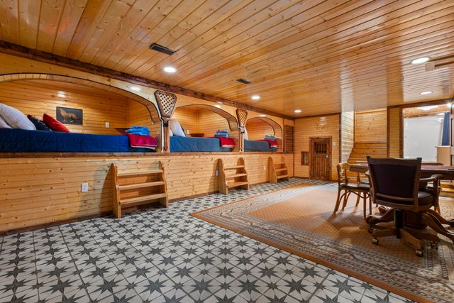 296 Manor House Road, Campton, KY 41301