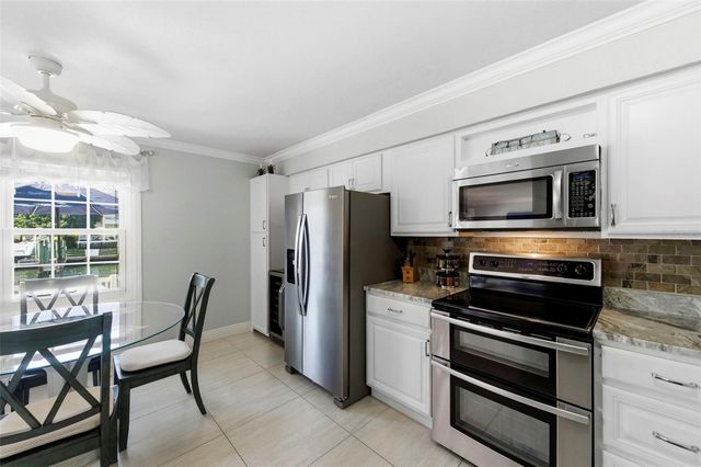 4911 COQUINA KEY DRIVE SE C, St Petersburg, FL 33705