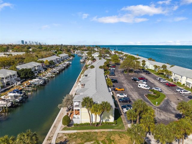 4911 COQUINA KEY DRIVE SE C, St Petersburg, FL 33705