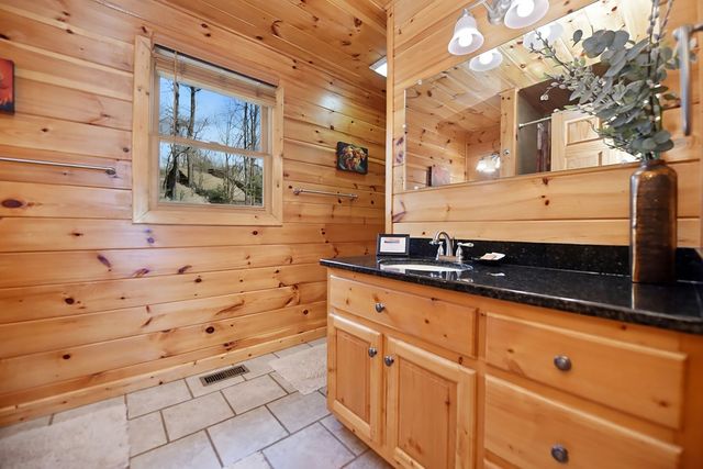 200 Honey Hill Road, Morganton, GA 30560