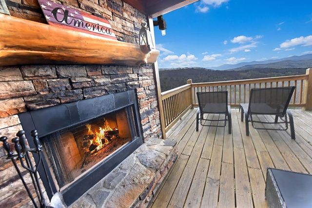 200 Honey Hill Road, Morganton, GA 30560