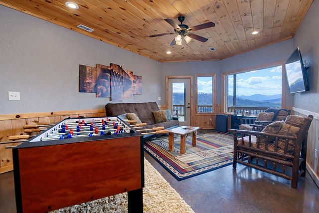 200 Honey Hill Road, Morganton, GA 30560