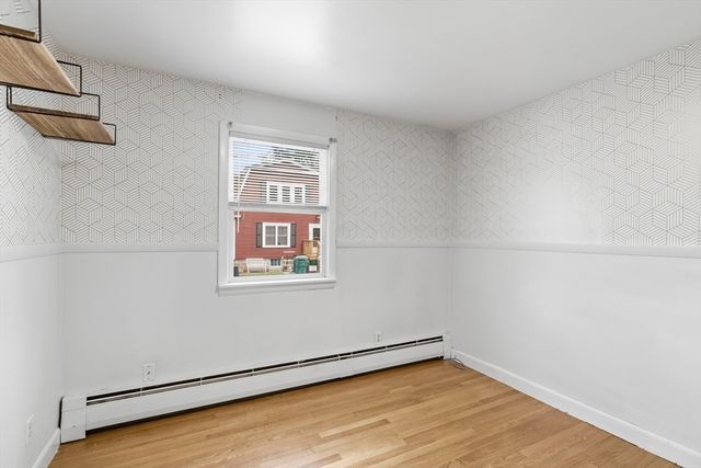 89 Bunker Hill Ave, Lowell, MA 01850