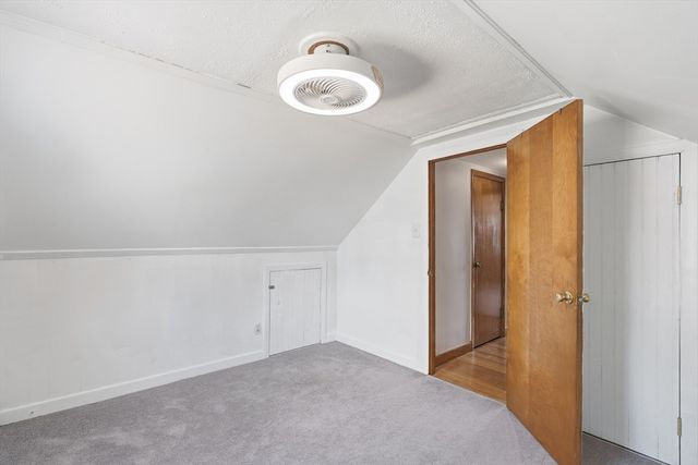 89 Bunker Hill Ave, Lowell, MA 01850
