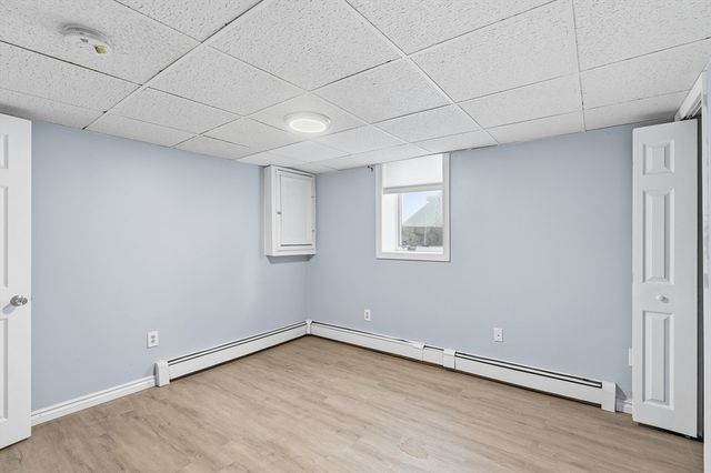 89 Bunker Hill Ave, Lowell, MA 01850