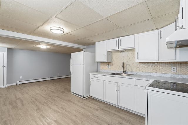 89 Bunker Hill Ave, Lowell, MA 01850