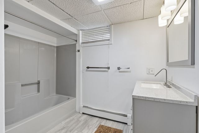 89 Bunker Hill Ave, Lowell, MA 01850