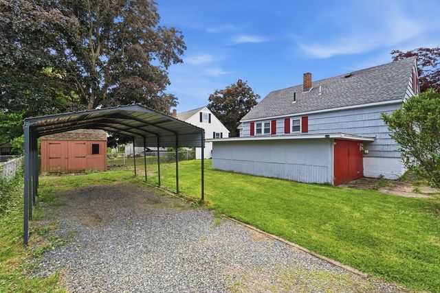 89 Bunker Hill Ave, Lowell, MA 01850