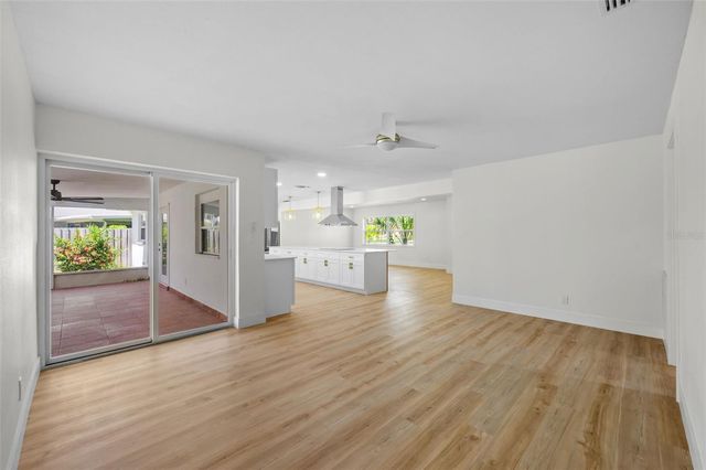 5700 BAYOU GRANDE BOULEVARD NE, St Petersburg, FL 33703