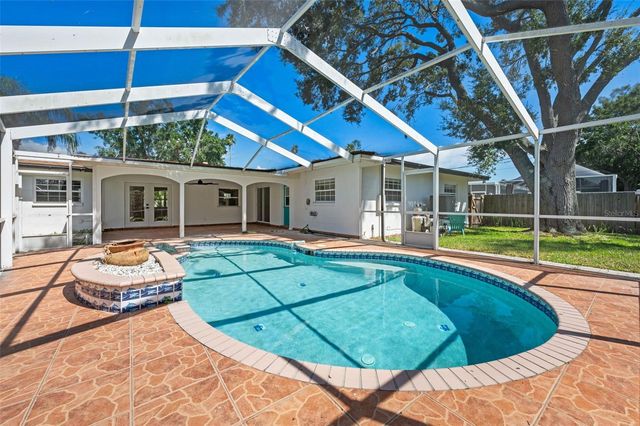 5700 BAYOU GRANDE BOULEVARD NE, St Petersburg, FL 33703