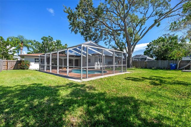 5700 BAYOU GRANDE BOULEVARD NE, St Petersburg, FL 33703