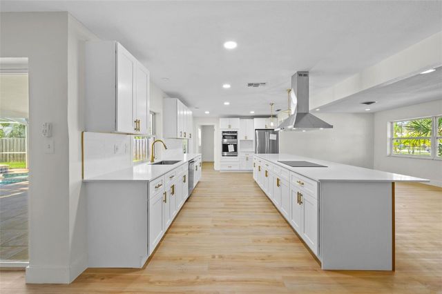 5700 BAYOU GRANDE BOULEVARD NE, St Petersburg, FL 33703