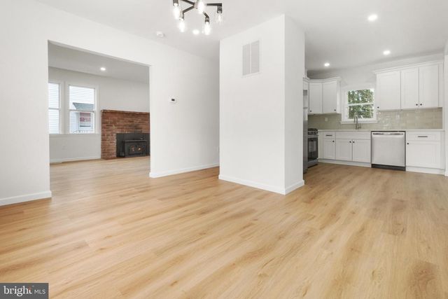 119 HEMLOCK AVE, Laurel Springs, NJ 08021