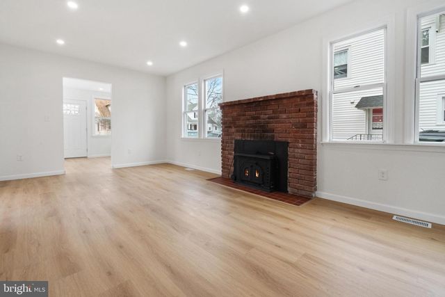 119 HEMLOCK AVE, Laurel Springs, NJ 08021