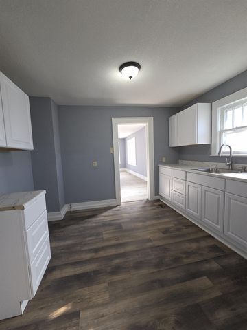 531 N Madison Ave, Wichita, KS 67214