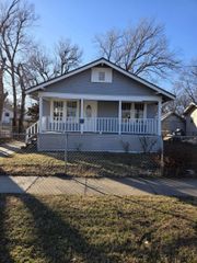 531 N Madison Ave, Wichita, KS 67214
