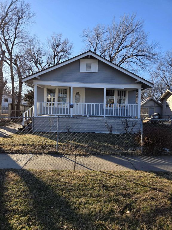 531 N Madison Ave, Wichita, KS 67214