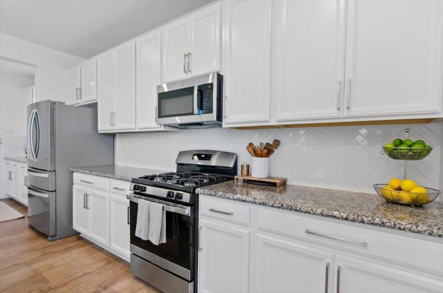 2065 Englebright Way, Plumas Lake, CA 95961
