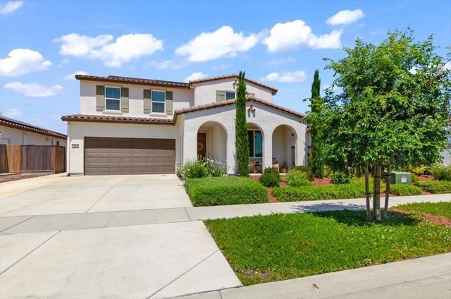 2065 Englebright Way, Plumas Lake, CA 95961