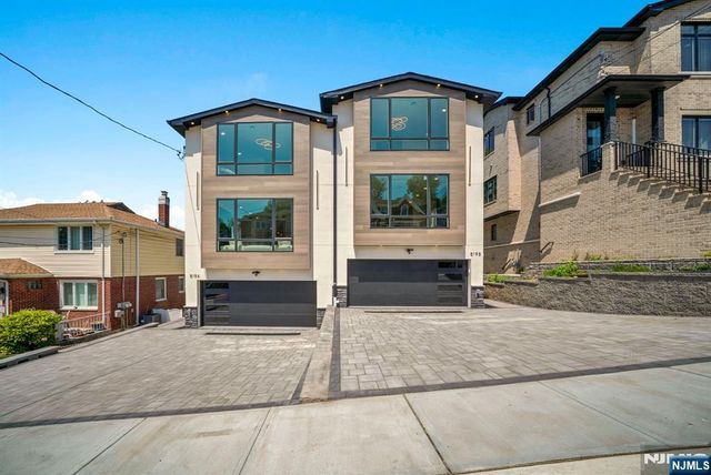 519 E 4th Street B, Palisades Park, NJ 07650