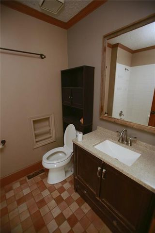 32910 E Oak Hill School Road, Oak Grove, MO 64075