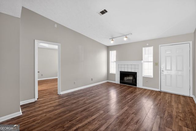 2820 Robinson Wood Drive, Riverdale, GA 30296