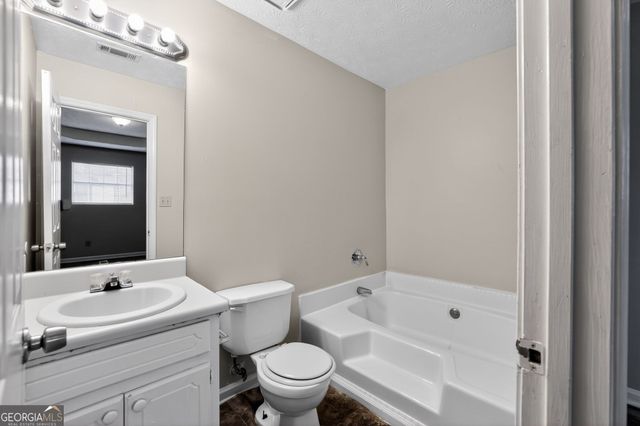 2820 Robinson Wood Drive, Riverdale, GA 30296