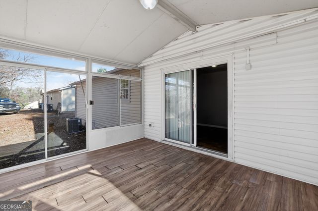 2820 Robinson Wood Drive, Riverdale, GA 30296