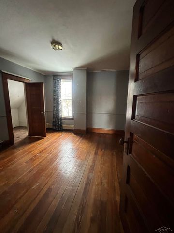 2015 Stark Street, Saginaw, MI 48602