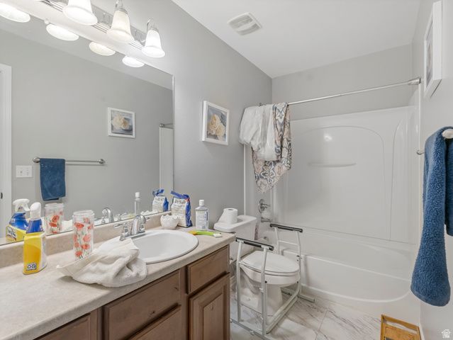 211 W KESTREL DR, Saratoga Springs, UT 84045