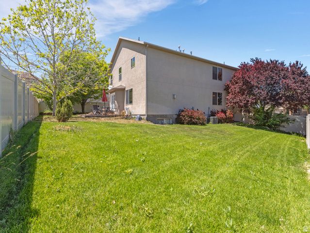 211 W KESTREL DR, Saratoga Springs, UT 84045