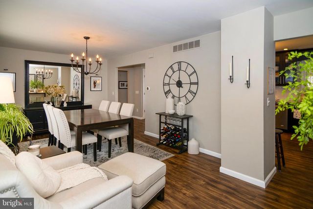 112 KAREN DR, Williamstown, NJ 08094