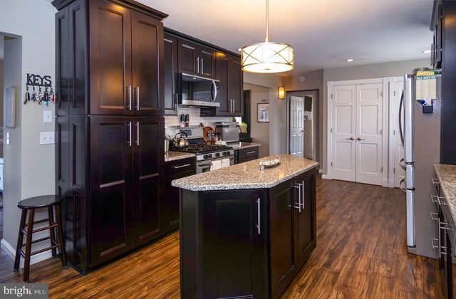 112 KAREN DR, Williamstown, NJ 08094