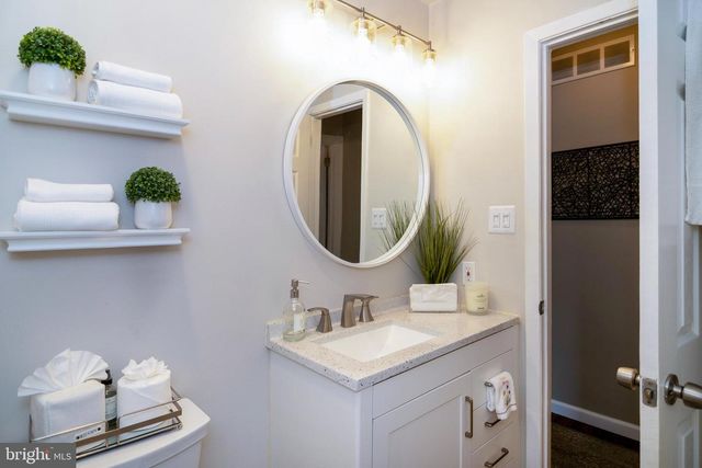 112 KAREN DR, Williamstown, NJ 08094