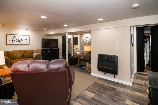 112 KAREN DR, Williamstown, NJ 08094