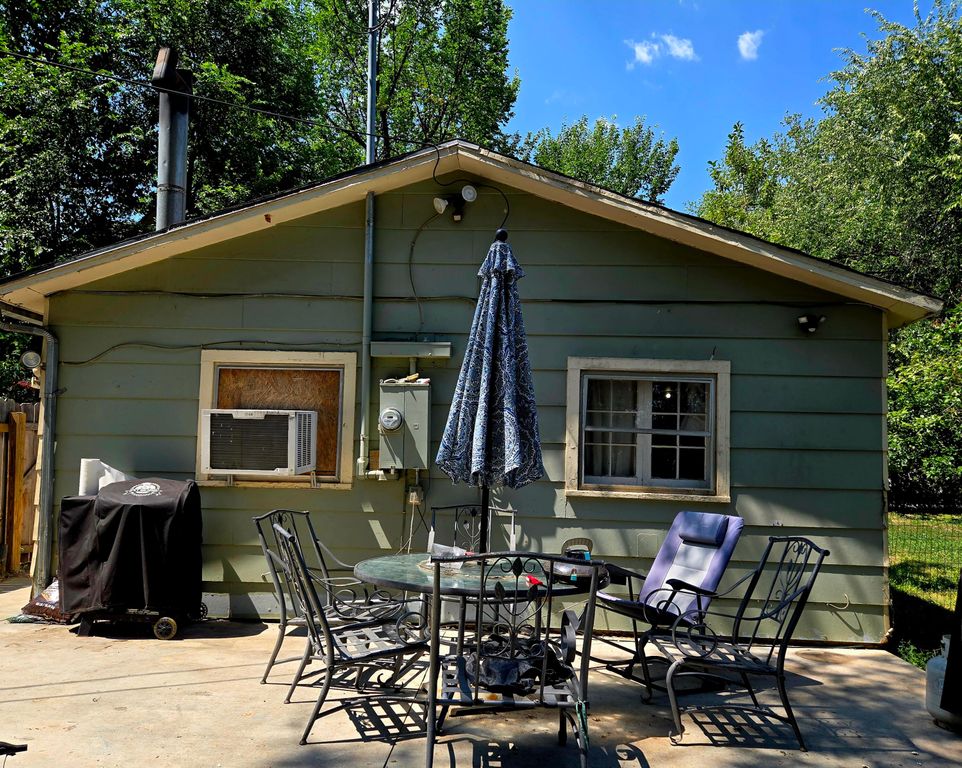 817 S Sheridan Avenue, Sheridan, WY 82801 photo 3