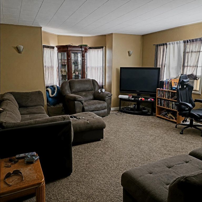 817 S Sheridan Avenue, Sheridan, WY 82801 photo 5