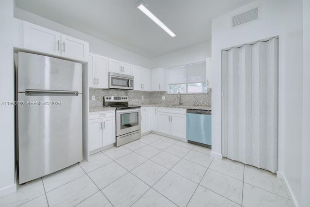 14885 NE 7th Ave 14883, Miami, FL 33161