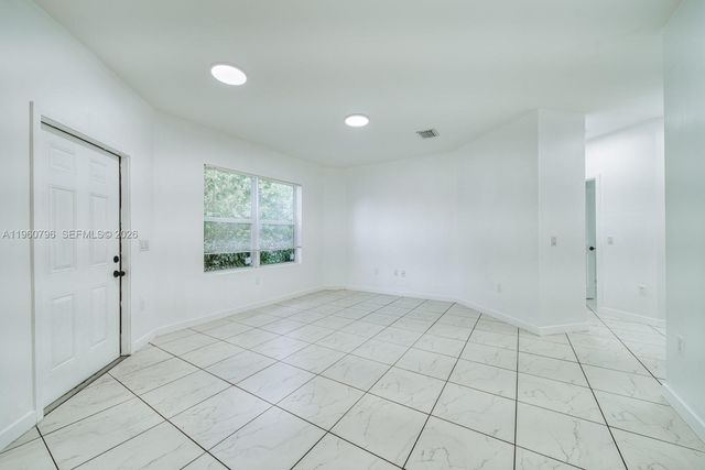 14885 NE 7th Ave 14883, Miami, FL 33161