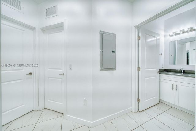 14885 NE 7th Ave 14883, Miami, FL 33161