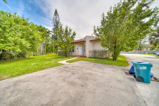 14885 NE 7th Ave 14883, Miami, FL 33161