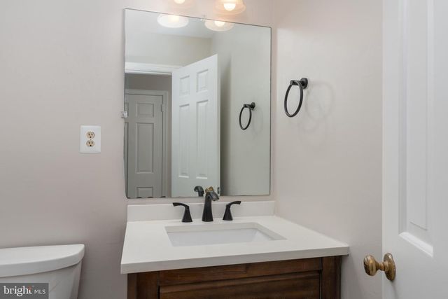 3514 COBB DR, Fairfax, VA 22030