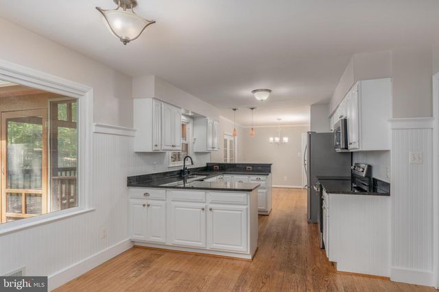 3514 COBB DR, Fairfax, VA 22030