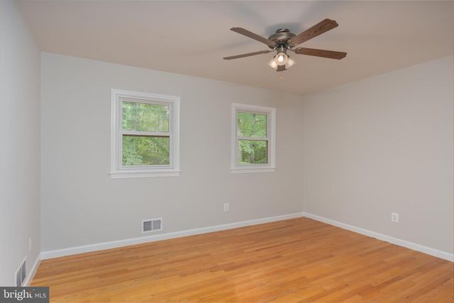 3514 COBB DR, Fairfax, VA 22030